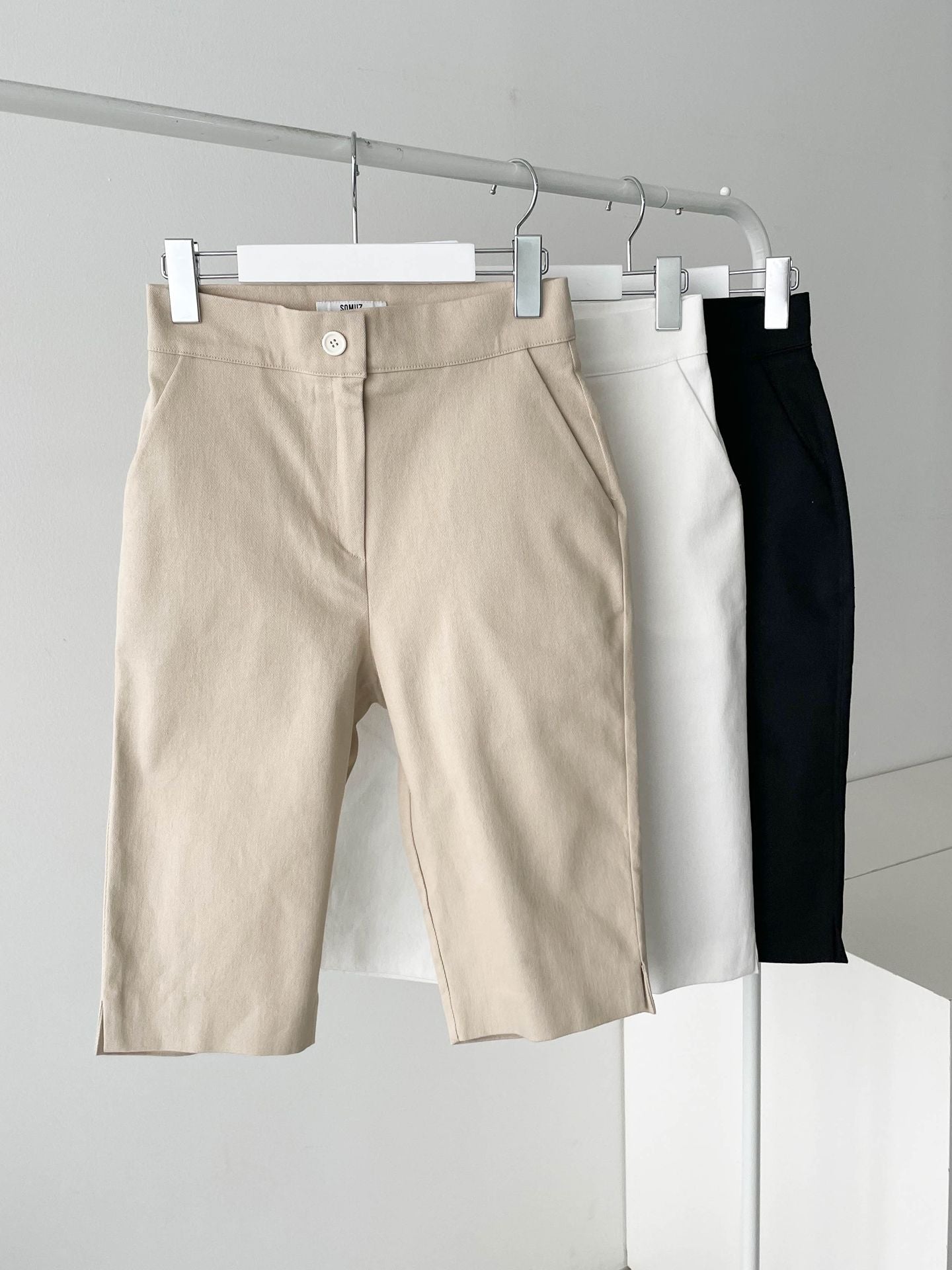 Long & Thin Look Cotton Half Pants - K-FASHION