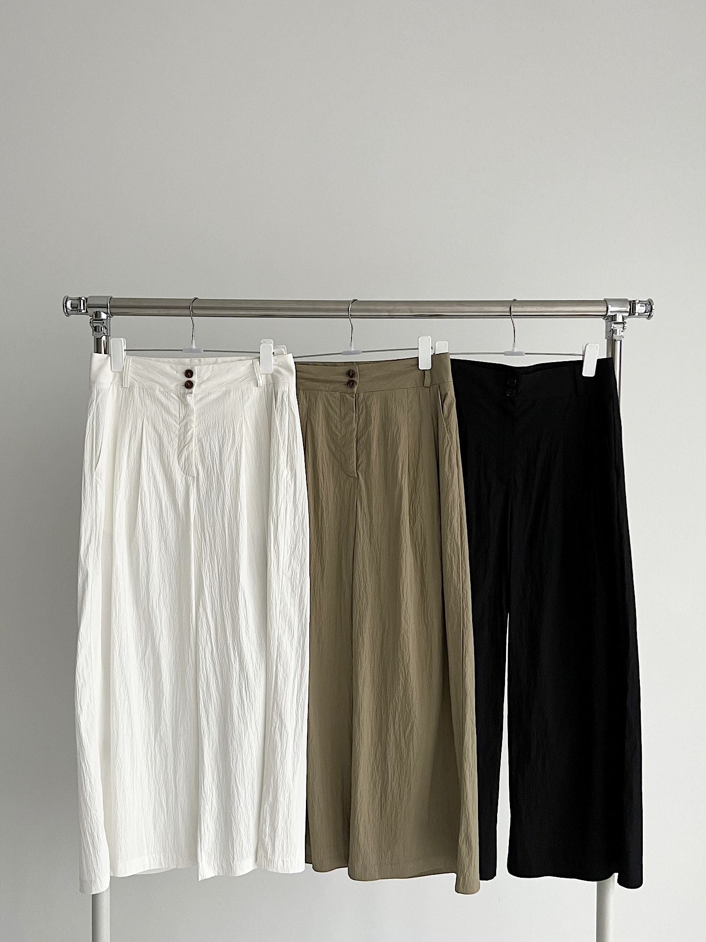 Two Button Point Wide Slacks Pants